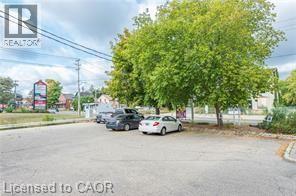 585 Queen Street S, Kitchener, Ontario  N2G 4S4 - Photo 3 - 40778514