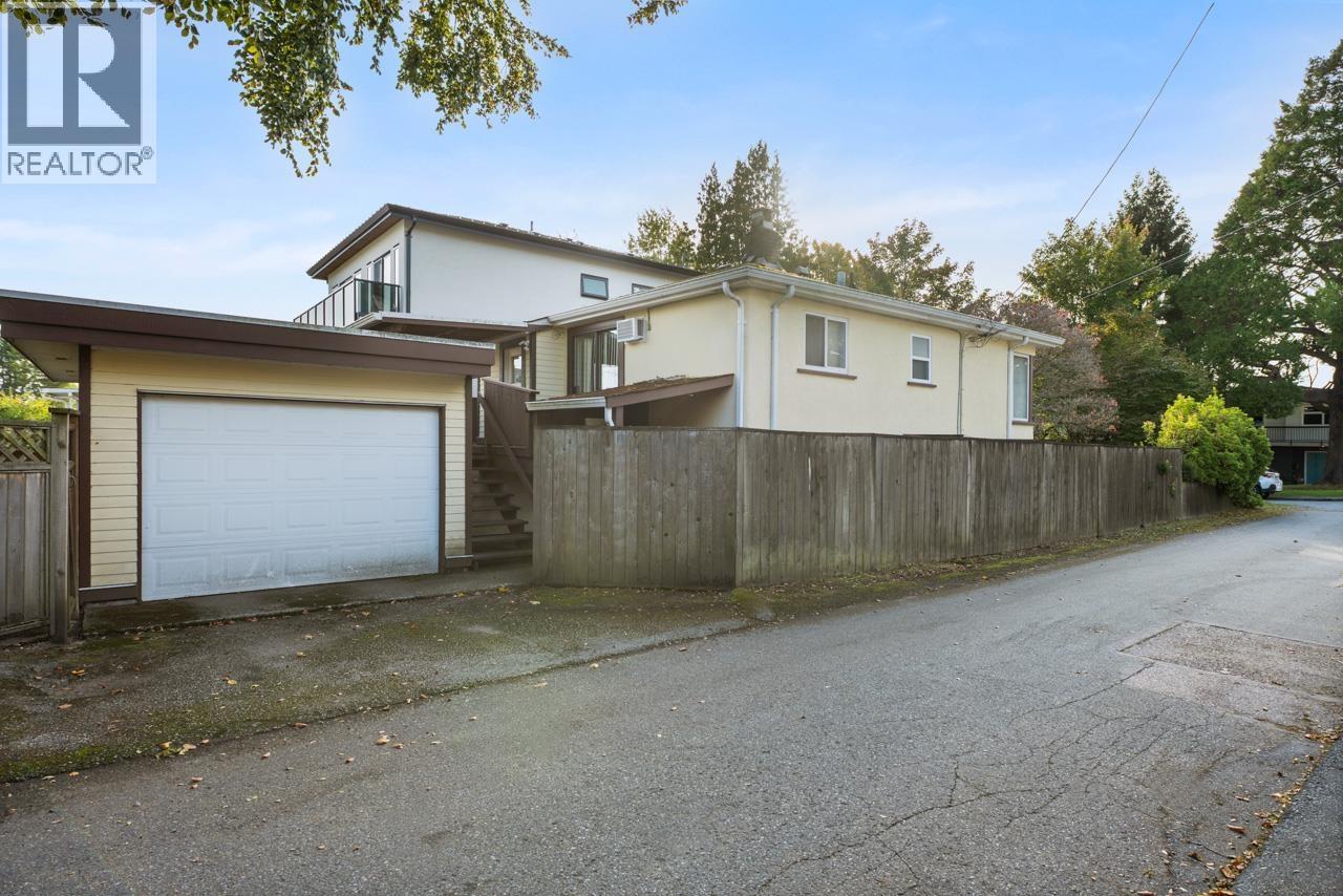 7526 Selkirk Street, Vancouver, British Columbia  V6P 4H4 - Photo 12 - R3057719