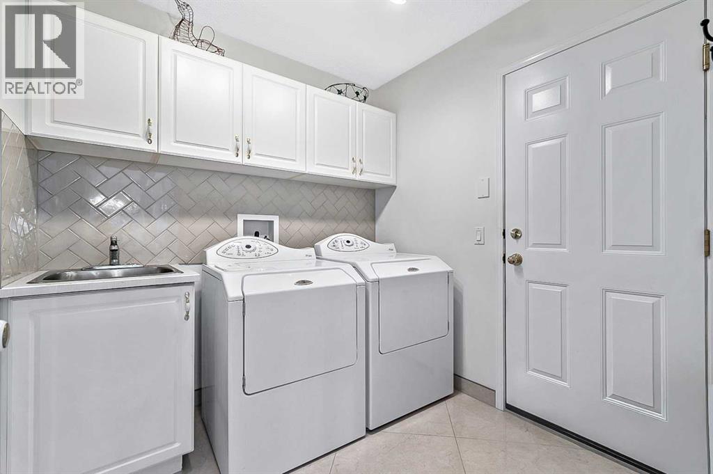 12898 Candle Crescent Sw, Calgary, Alberta  T2W 3B3 - Photo 17 - A2263269