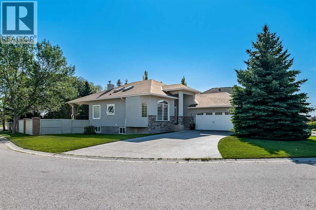 12898 Candle Crescent Sw, Calgary, Alberta  T2W 3B3 - Photo 1 - A2263269