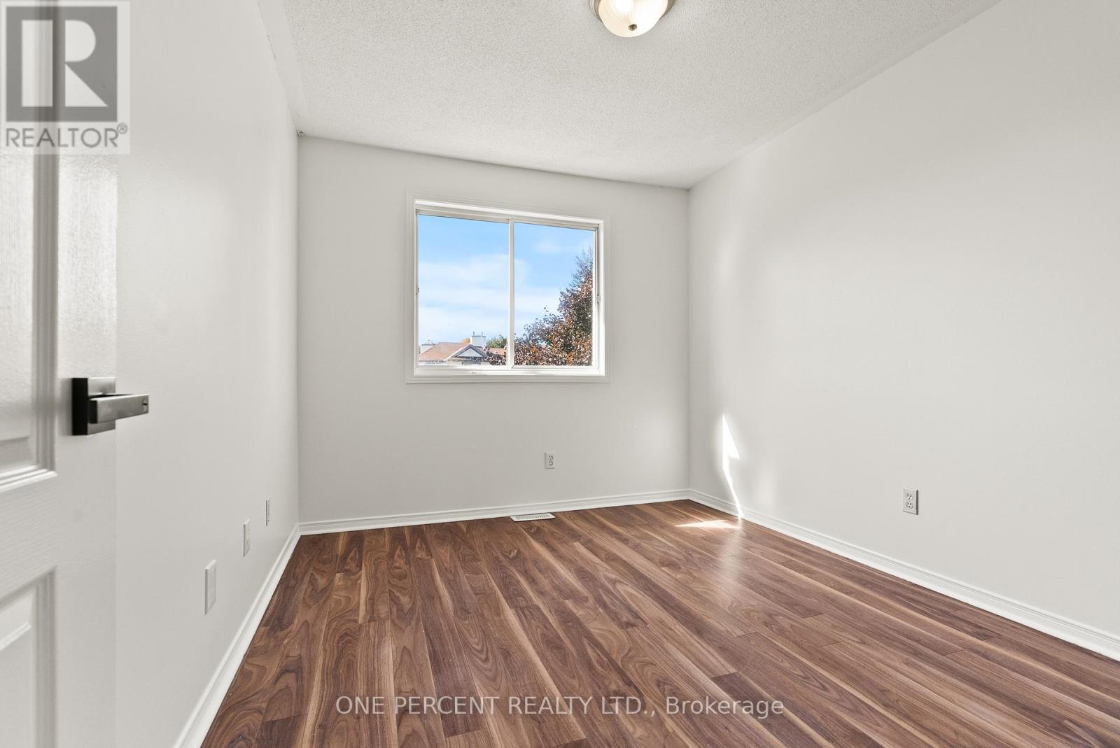 11 Bowen Crescent, North Grenville, Ontario  K0G 1J0 - Photo 28 - X12458720
