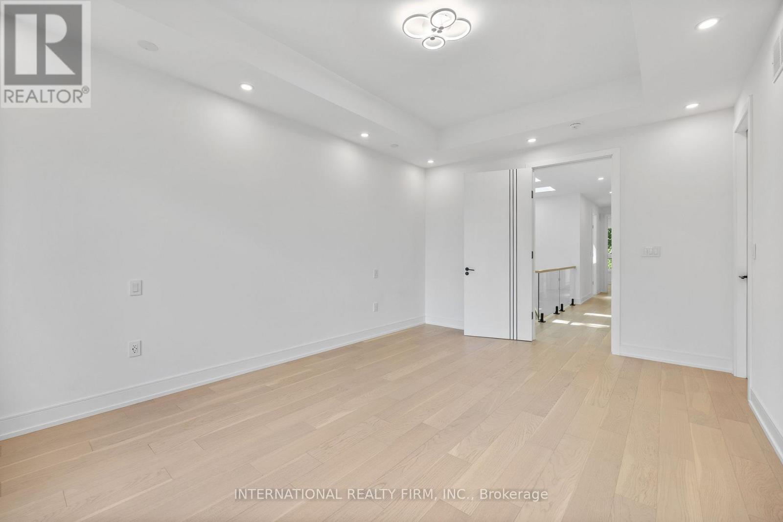 19 Ivy Avenue, Toronto, Ontario  M4L 2H6 - Photo 23 - E12458722
