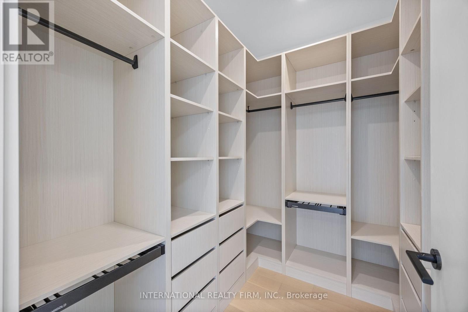 19 Ivy Avenue, Toronto, Ontario  M4L 2H6 - Photo 26 - E12458722
