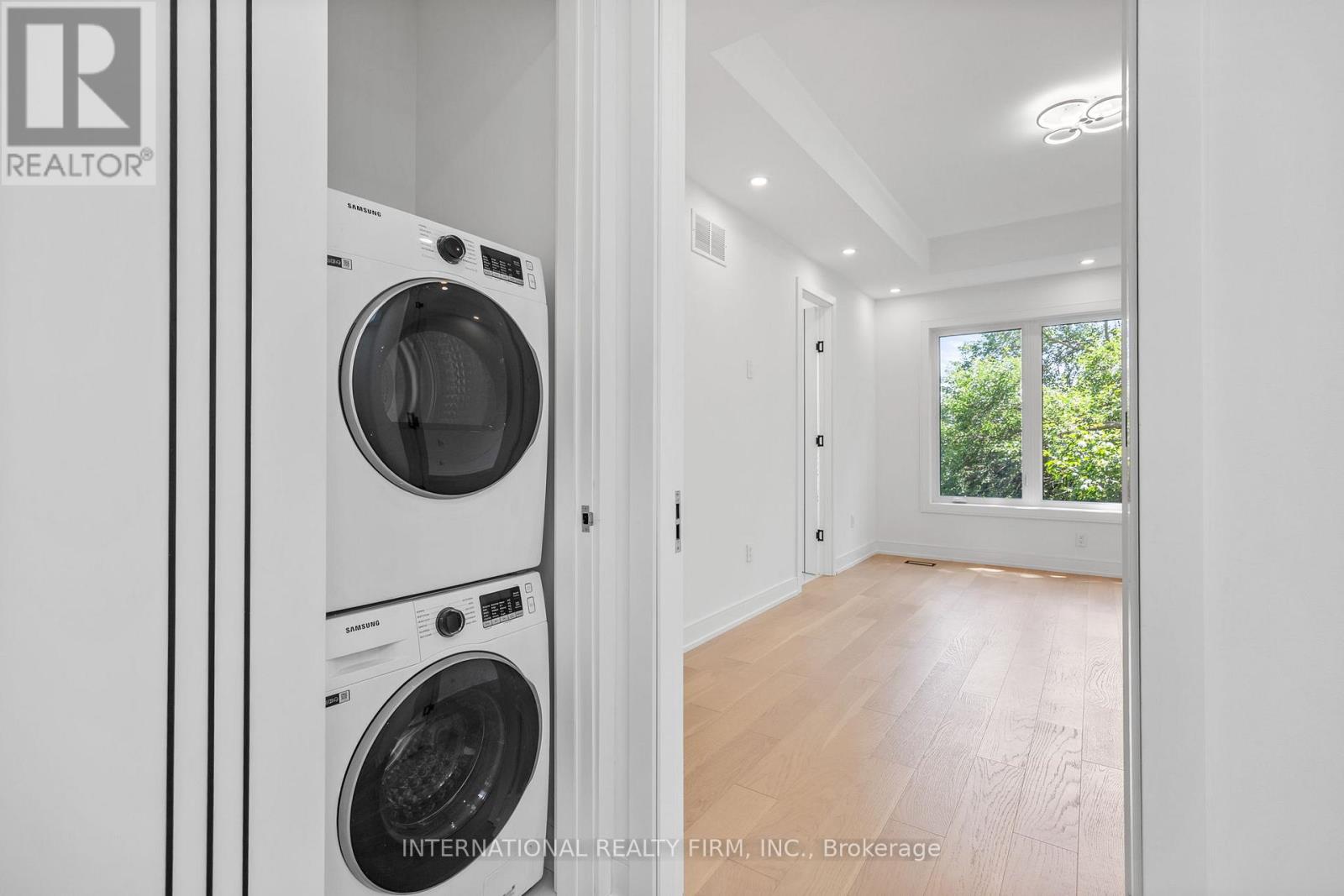 19 Ivy Avenue, Toronto, Ontario  M4L 2H6 - Photo 27 - E12458722