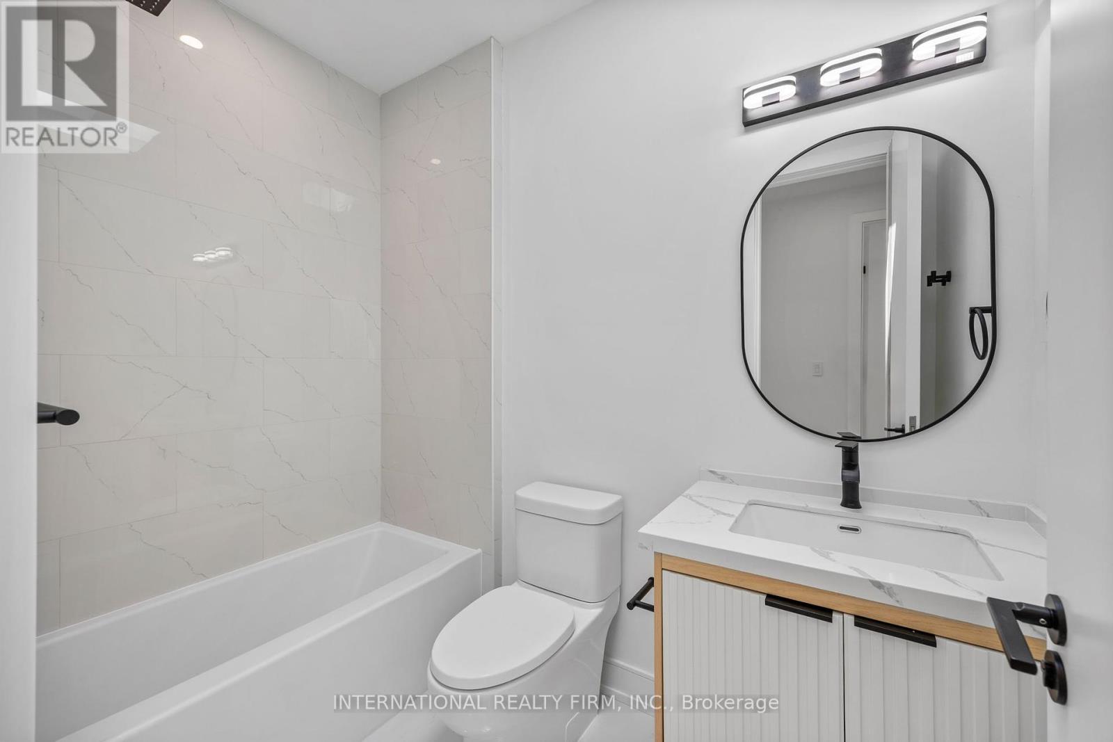 19 Ivy Avenue, Toronto, Ontario  M4L 2H6 - Photo 30 - E12458722