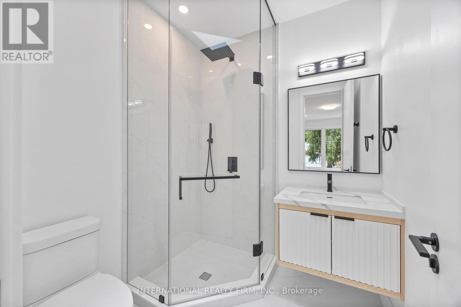 19 Ivy Avenue, Toronto, Ontario  M4L 2H6 - Photo 35 - E12458722