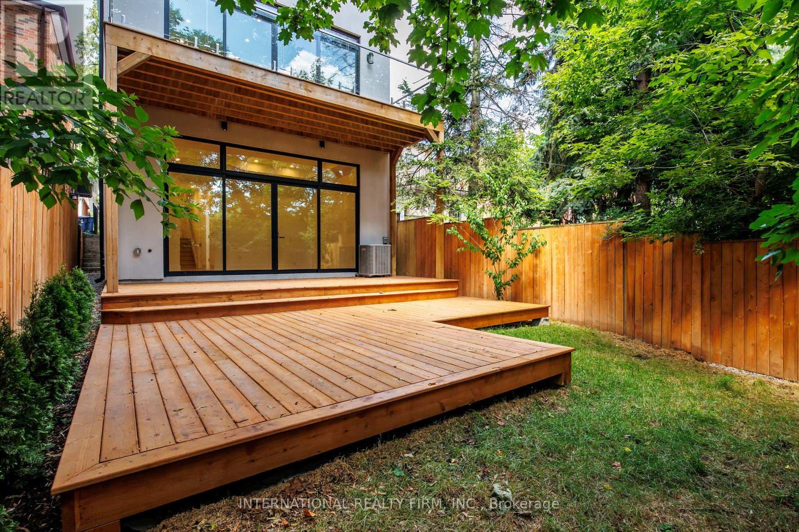 19 Ivy Avenue, Toronto, Ontario  M4L 2H6 - Photo 43 - E12458722