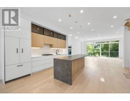 19 IVY AVENUE, Toronto, Ontario
