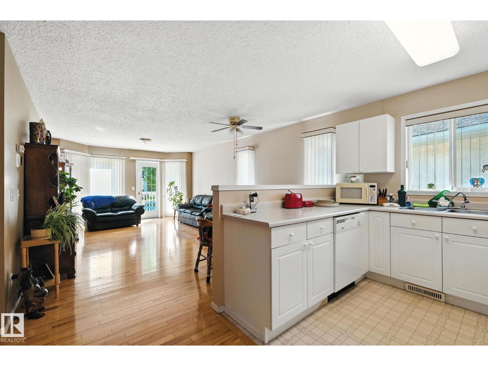 #2 14428 Miller Blvd Nw, Edmonton, Alberta  T5Y 2Y6 - Photo 11 - E4461859