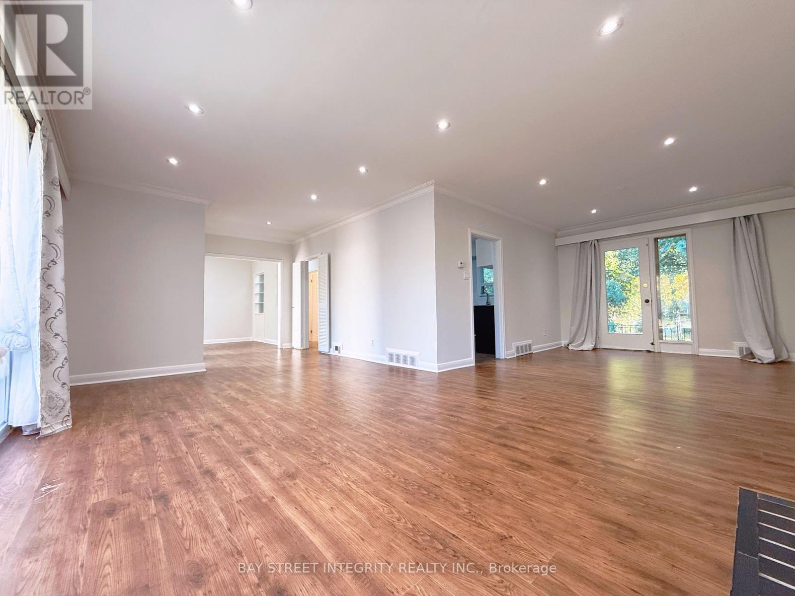 143 Munro Boulevard, Toronto, Ontario  M2P 1C9 - Photo 13 - C12458726