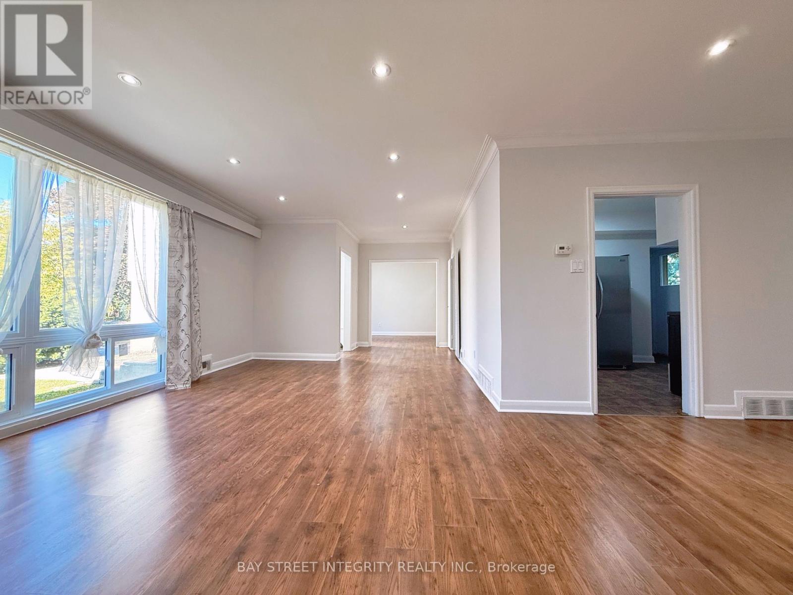 143 Munro Boulevard, Toronto, Ontario  M2P 1C9 - Photo 14 - C12458726