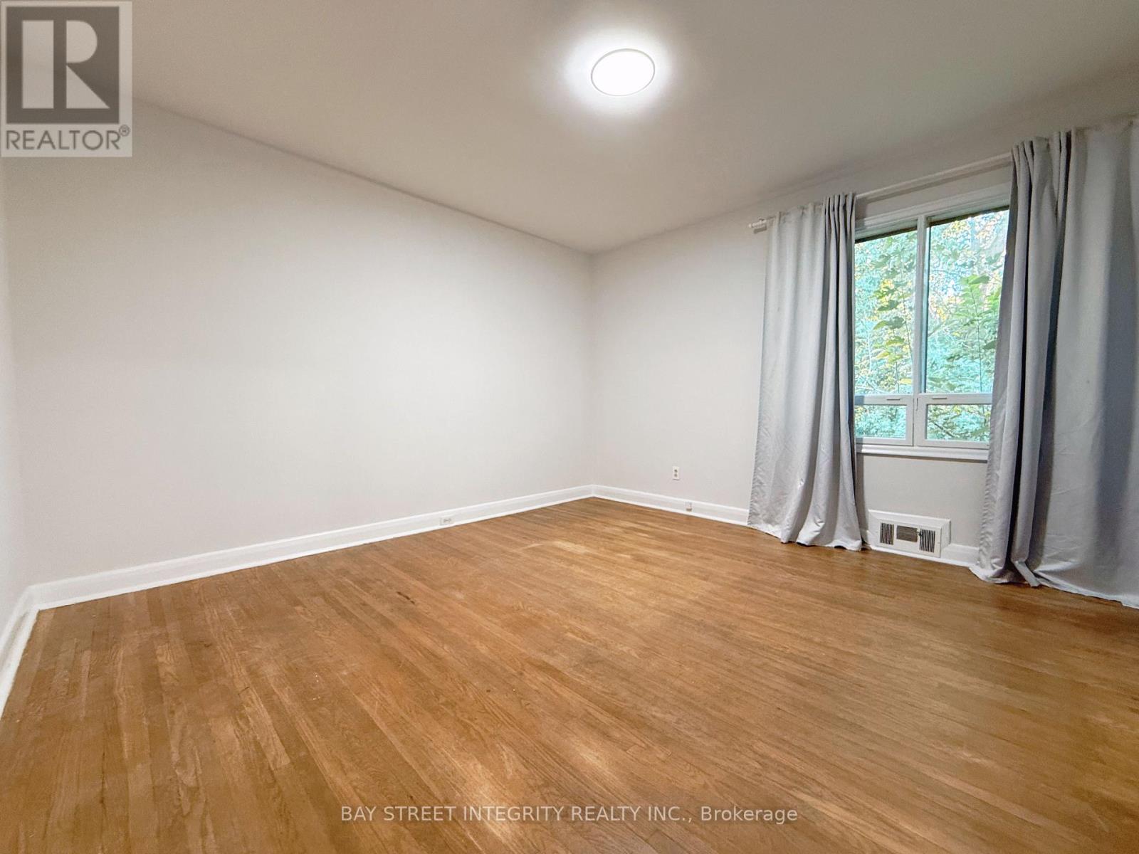 143 Munro Boulevard, Toronto, Ontario  M2P 1C9 - Photo 20 - C12458726