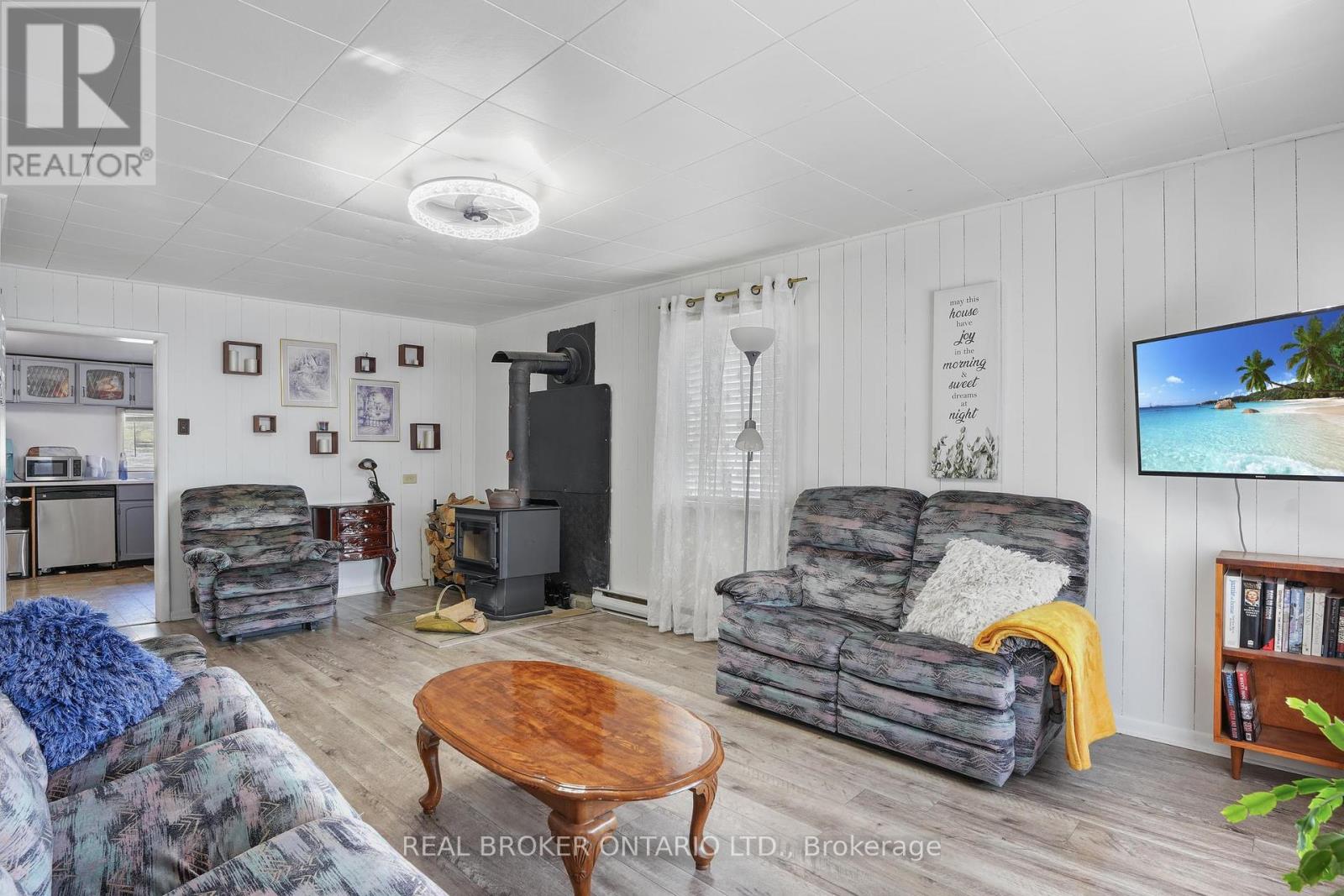 79 & 85 Bridge Street, Addington Highlands, Ontario  K0H 1L0 - Photo 14 - X12458724