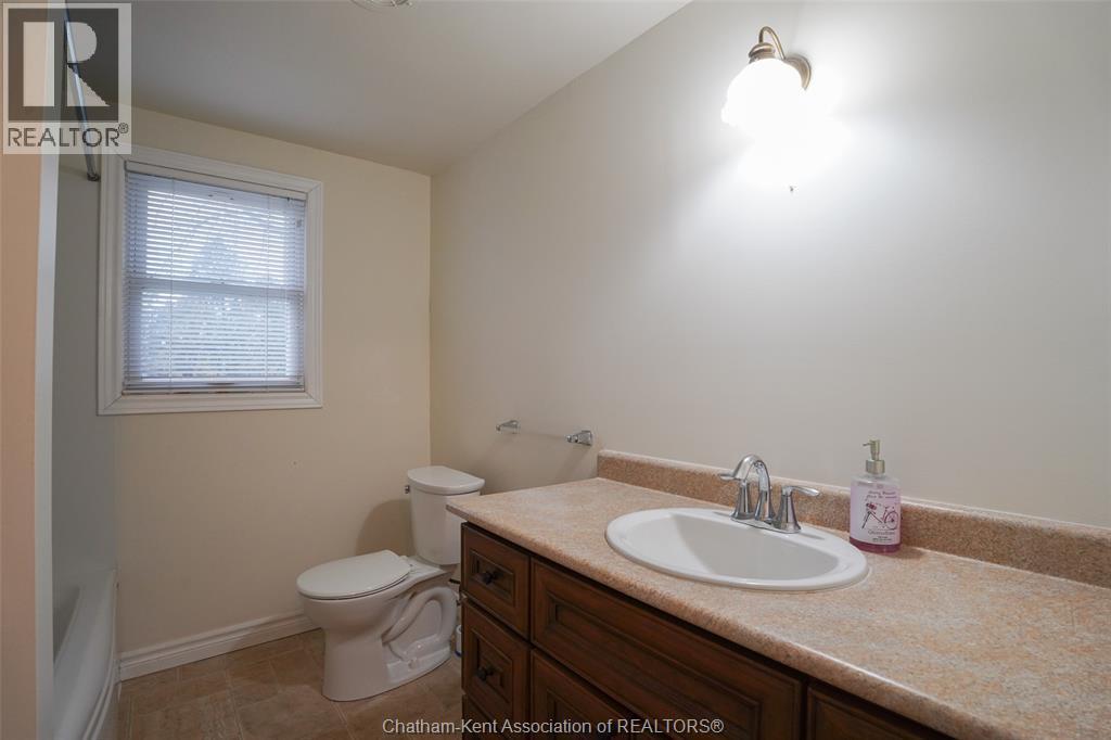 17 O'brien Drive, Chatham, Ontario  N7M 2E5 - Photo 32 - 25019177