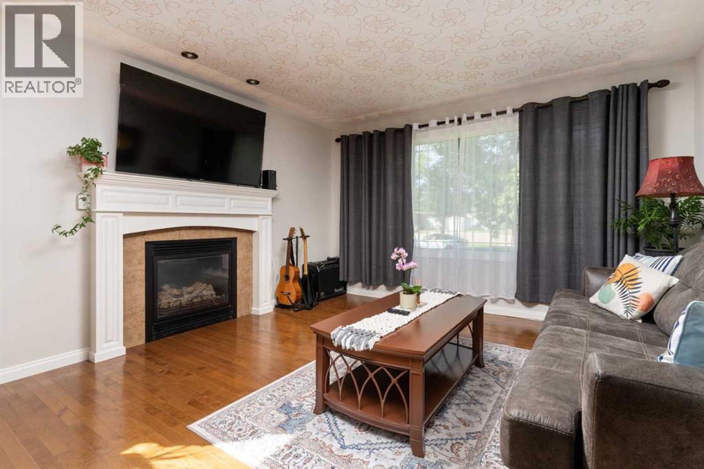 6401 44b Avenue, Camrose, Alberta  T4V 0B7 - Photo 4 - A2252196