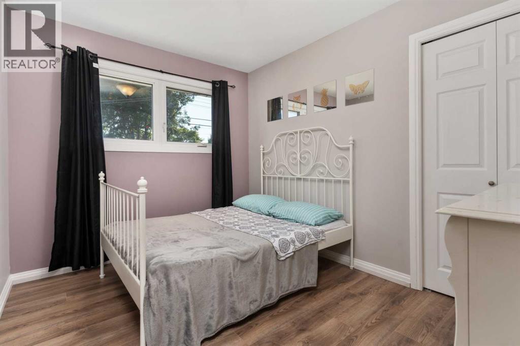 6401 44b Avenue, Camrose, Alberta  T4V 0B7 - Photo 11 - A2252196