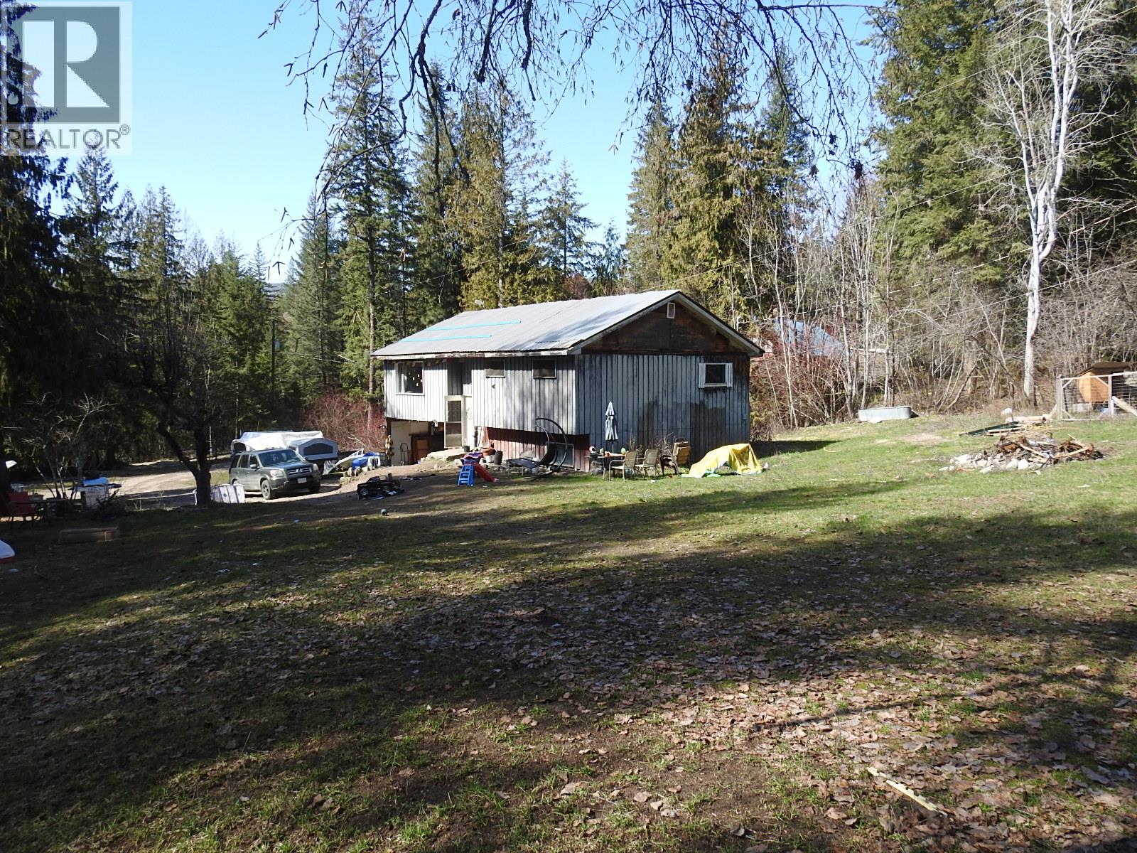 50 East Poirier Road, Mara, British Columbia