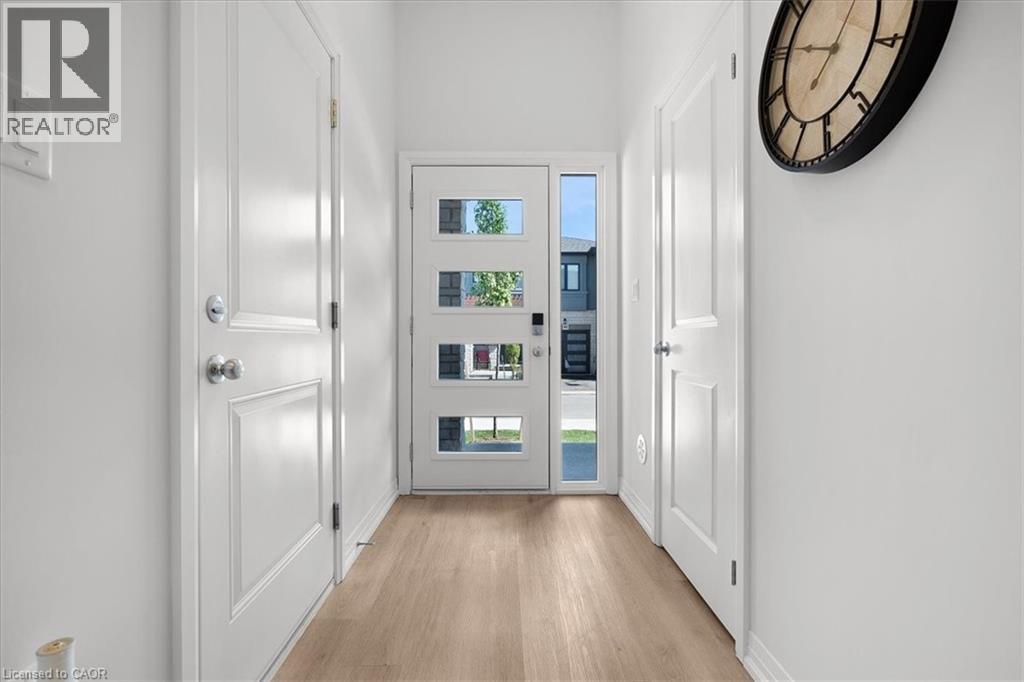 155 Equestrian Way Unit# 62, Cambridge, Ontario  N3E 0E8 - Photo 3 - 40777712