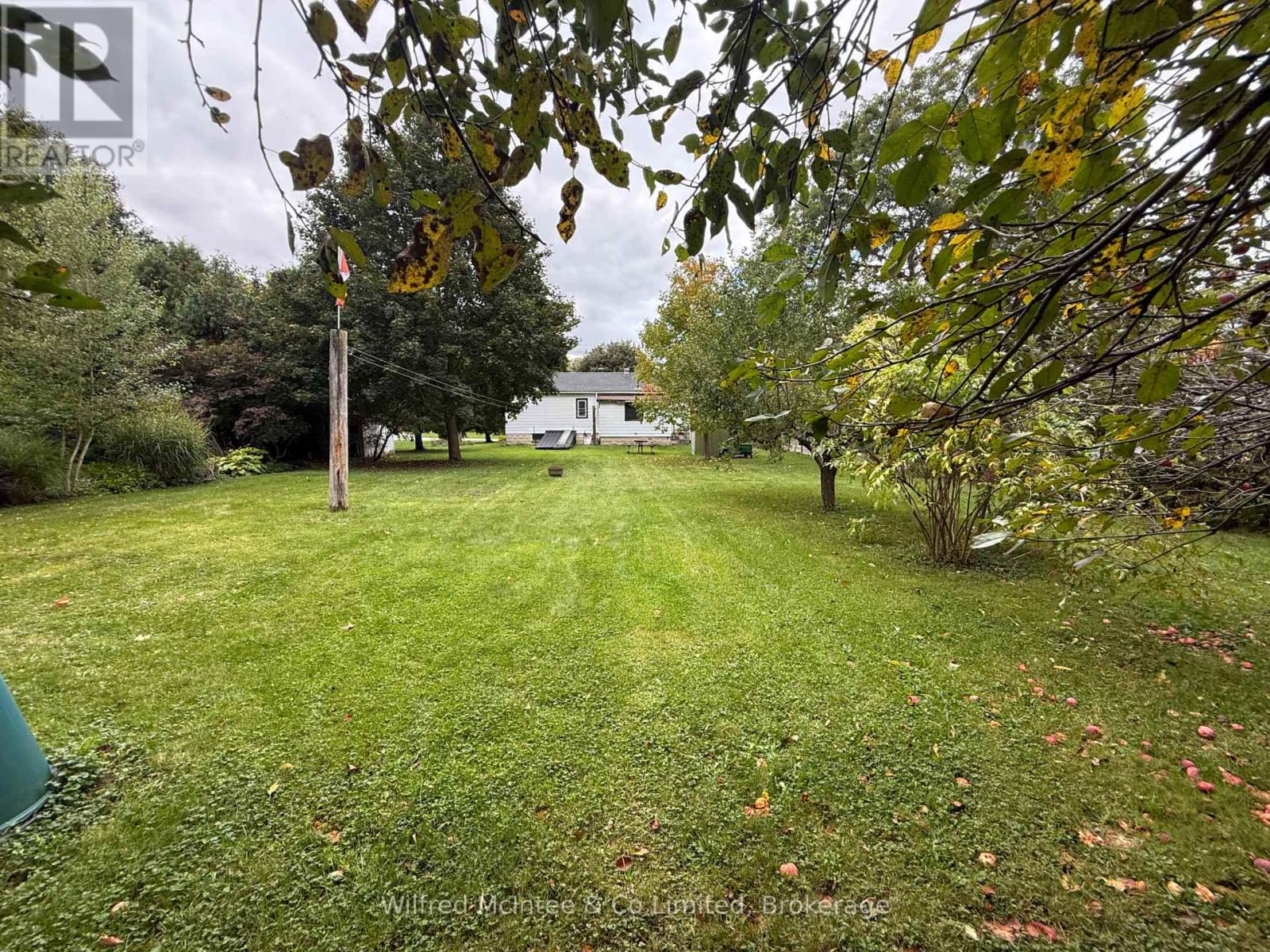 408 Mary Street, Brockton, Ontario  N0G 2V0 - Photo 11 - X12458733