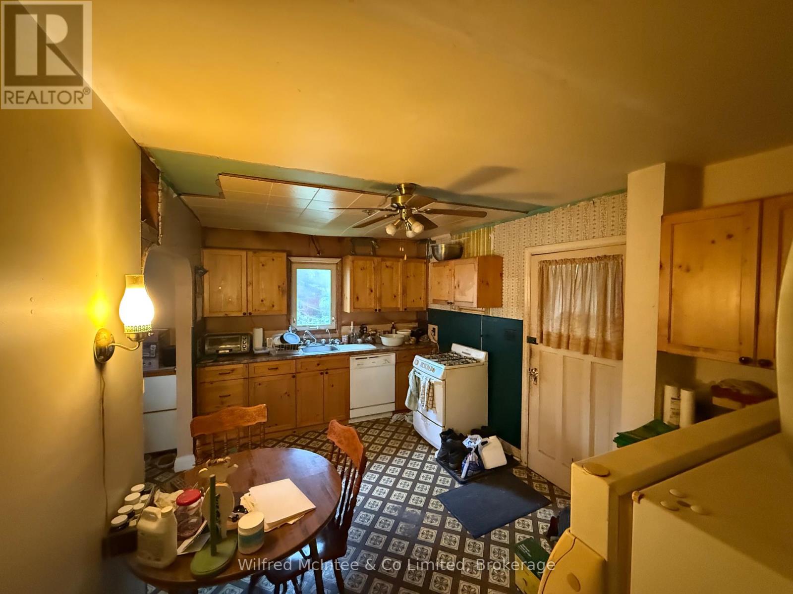 408 Mary Street, Brockton, Ontario  N0G 2V0 - Photo 16 - X12458733