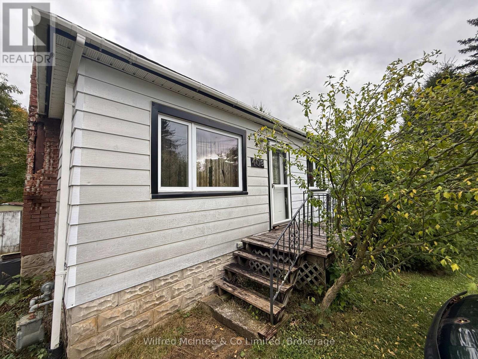 408 Mary Street, Brockton, Ontario  N0G 2V0 - Photo 3 - X12458733