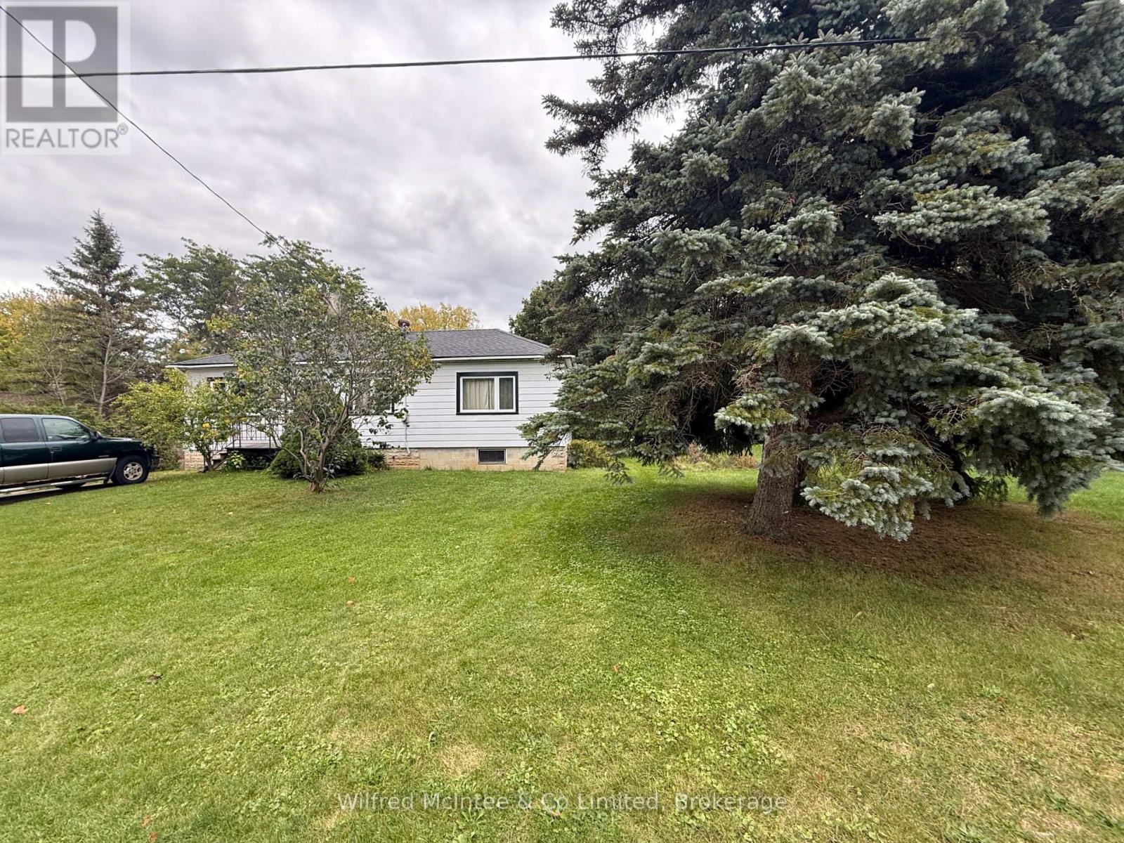 408 Mary Street, Brockton, Ontario  N0G 2V0 - Photo 7 - X12458733