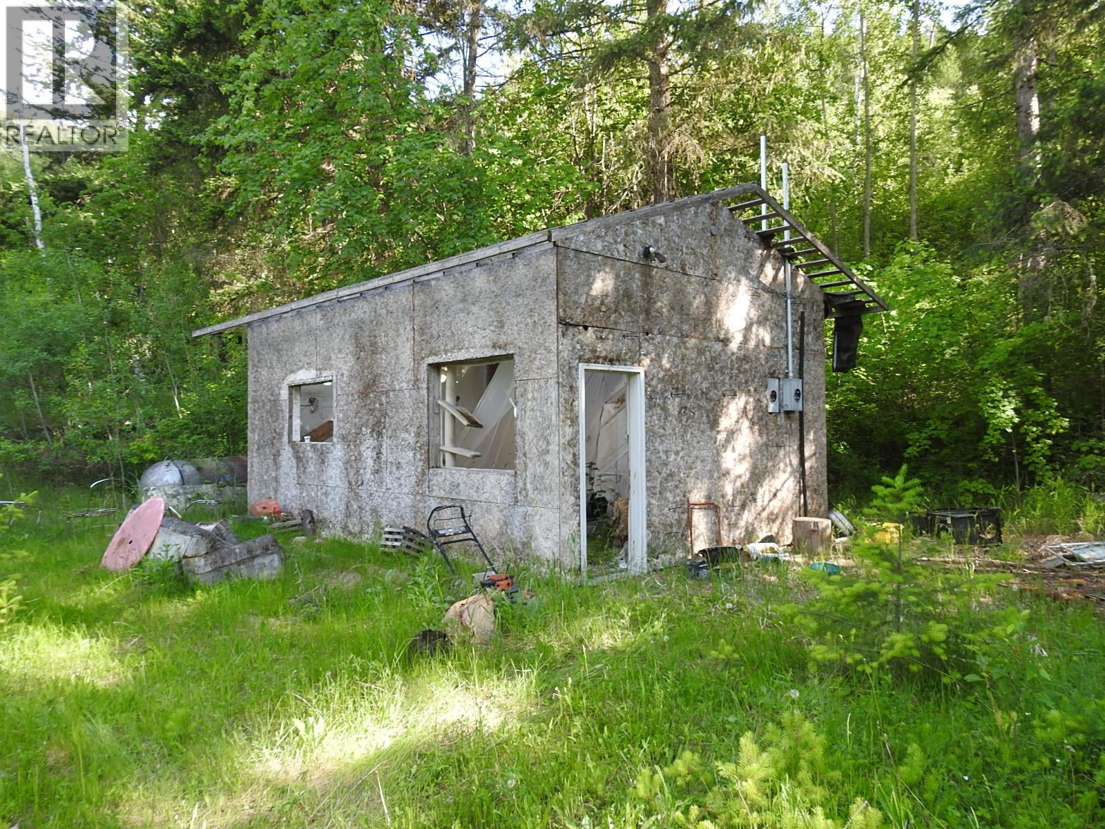 4345 Colebank Road, Falkland, British Columbia  V0E 1W1 - Photo 5 - 10352475