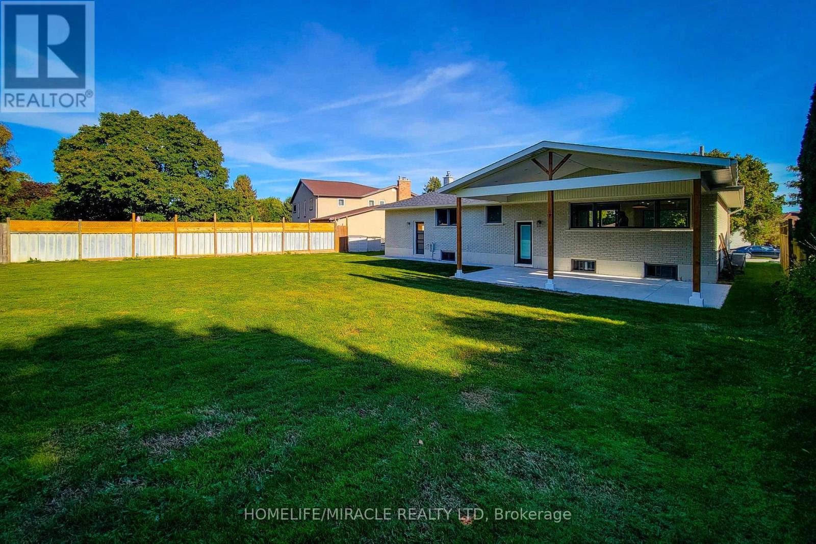 26 George Street, Grimsby, Ontario  L3M 3Y6 - Photo 45 - X12458728