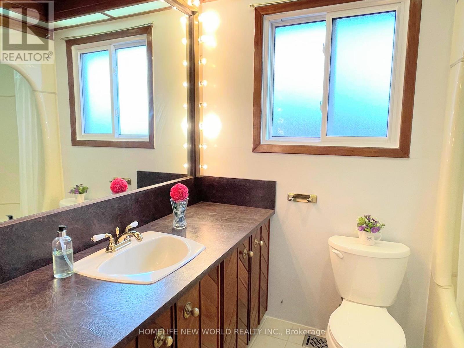 58 Marathon Crescent, Toronto, Ontario  M2R 2L7 - Photo 22 - C12458731