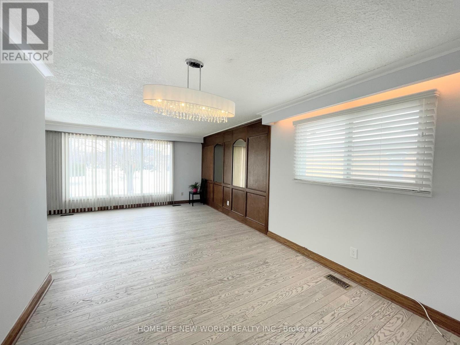 58 Marathon Crescent, Toronto, Ontario  M2R 2L7 - Photo 32 - C12458731