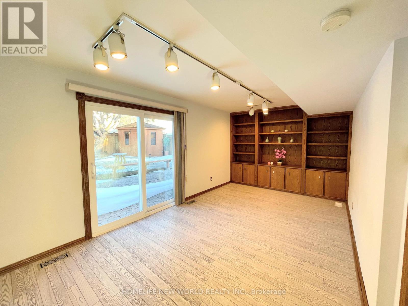 58 Marathon Crescent, Toronto, Ontario  M2R 2L7 - Photo 37 - C12458731
