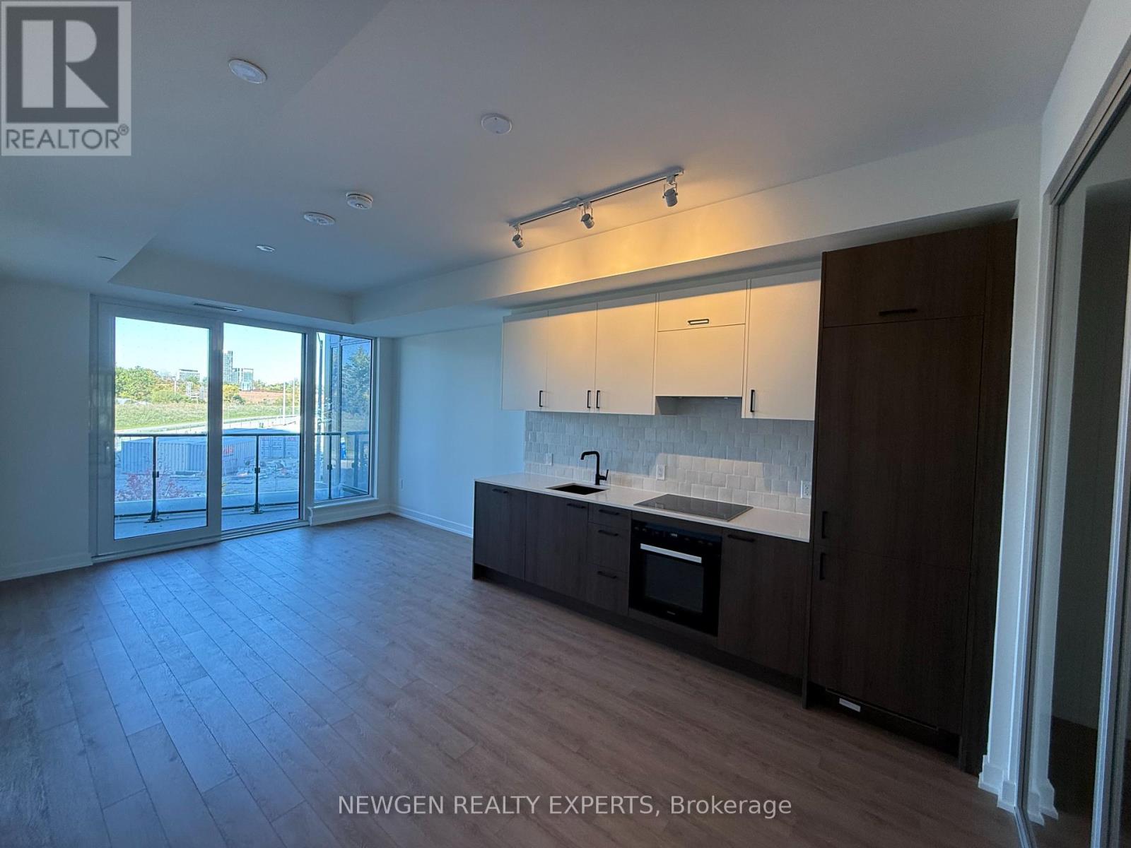214 - 1 Kyle Lowry Road, Toronto, Ontario  M3C 0S6 - Photo 16 - C12458732