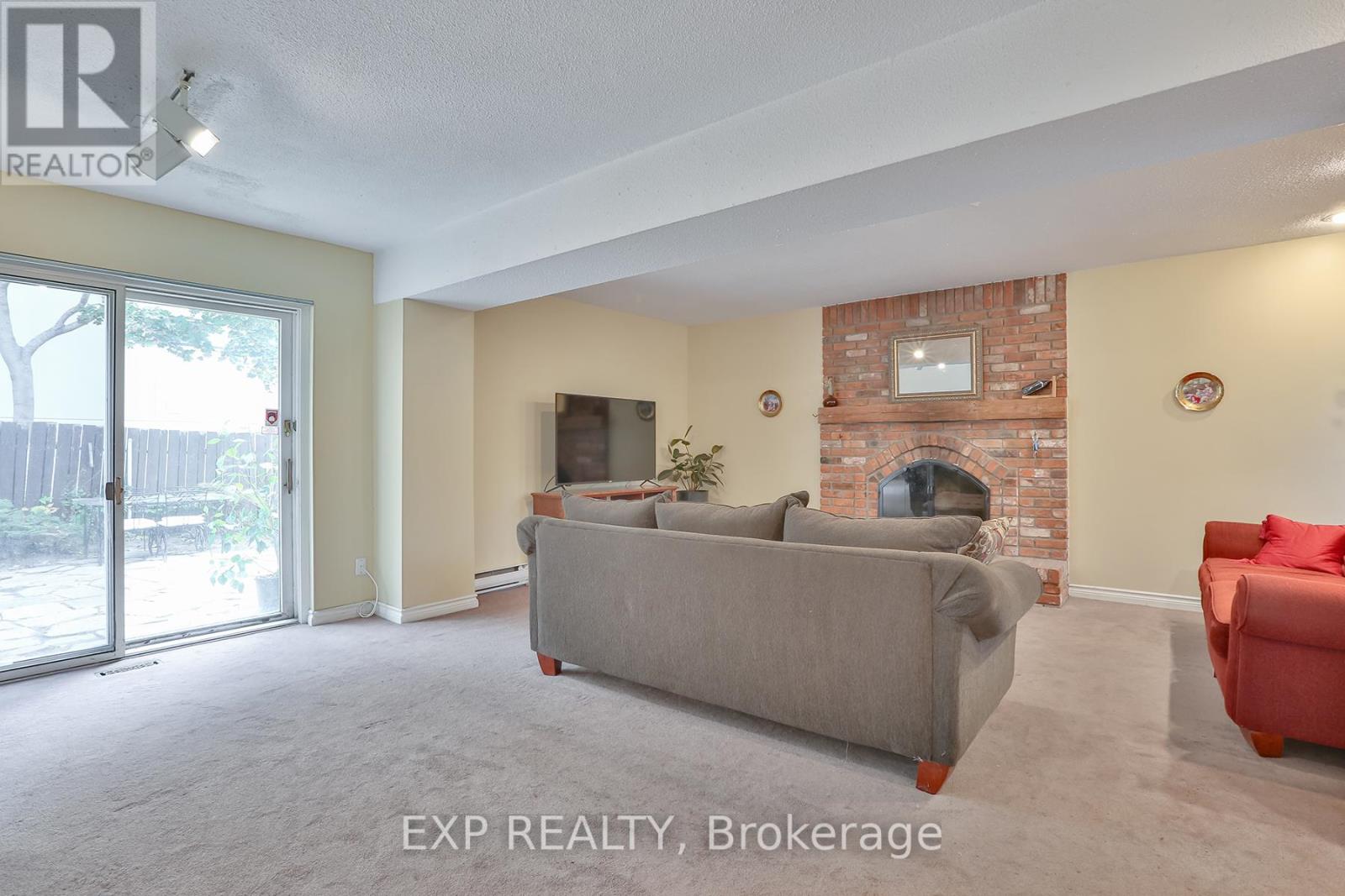165 Carlson Drive, Newmarket, Ontario  L3Y 3H2 - Photo 25 - N12458730