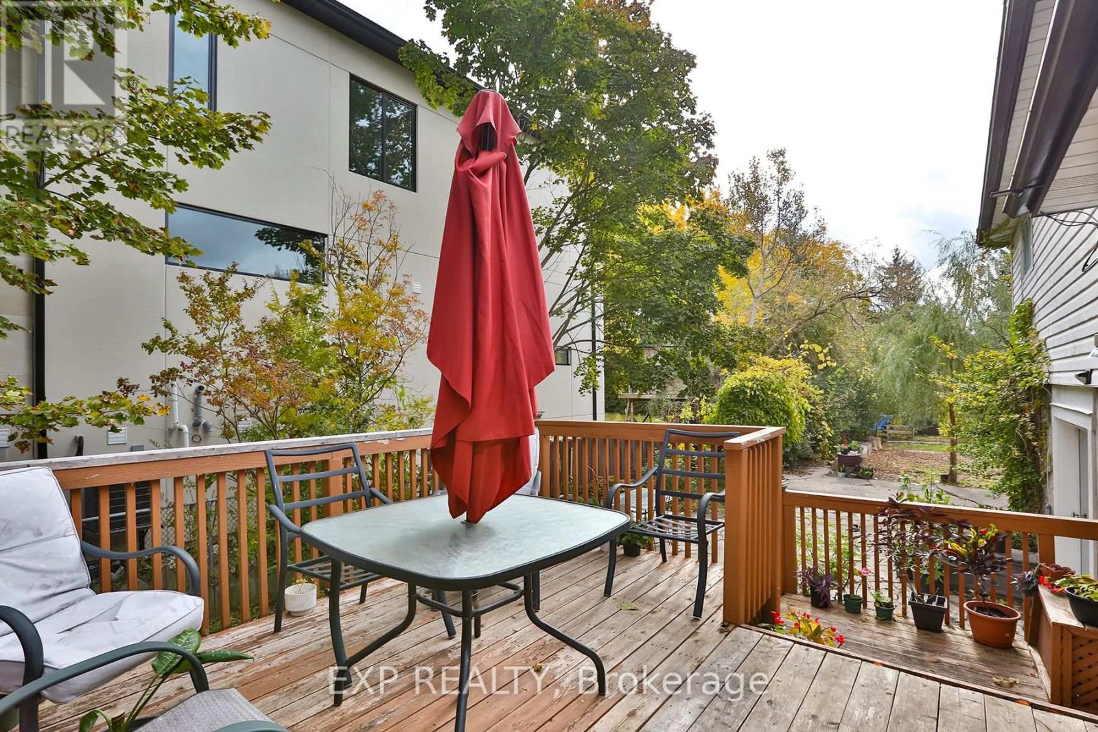 165 Carlson Drive, Newmarket, Ontario  L3Y 3H2 - Photo 35 - N12458730