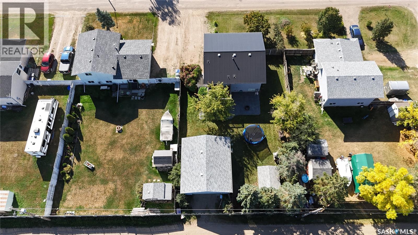 303 4th Street, Dundurn, Saskatchewan  S0K 1K0 - Photo 3 - SK019443