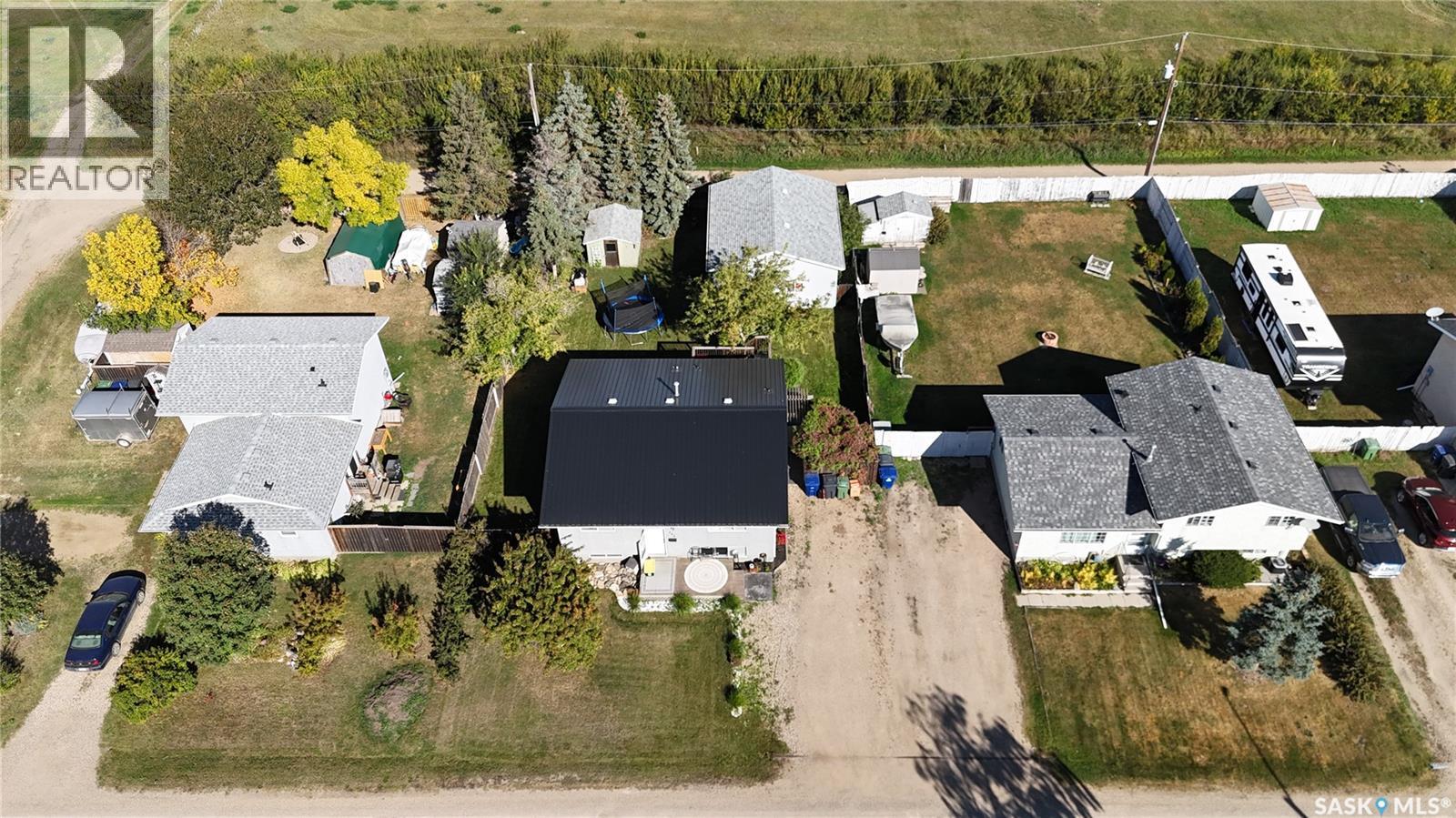 303 4th Street, Dundurn, Saskatchewan  S0K 1K0 - Photo 2 - SK019443