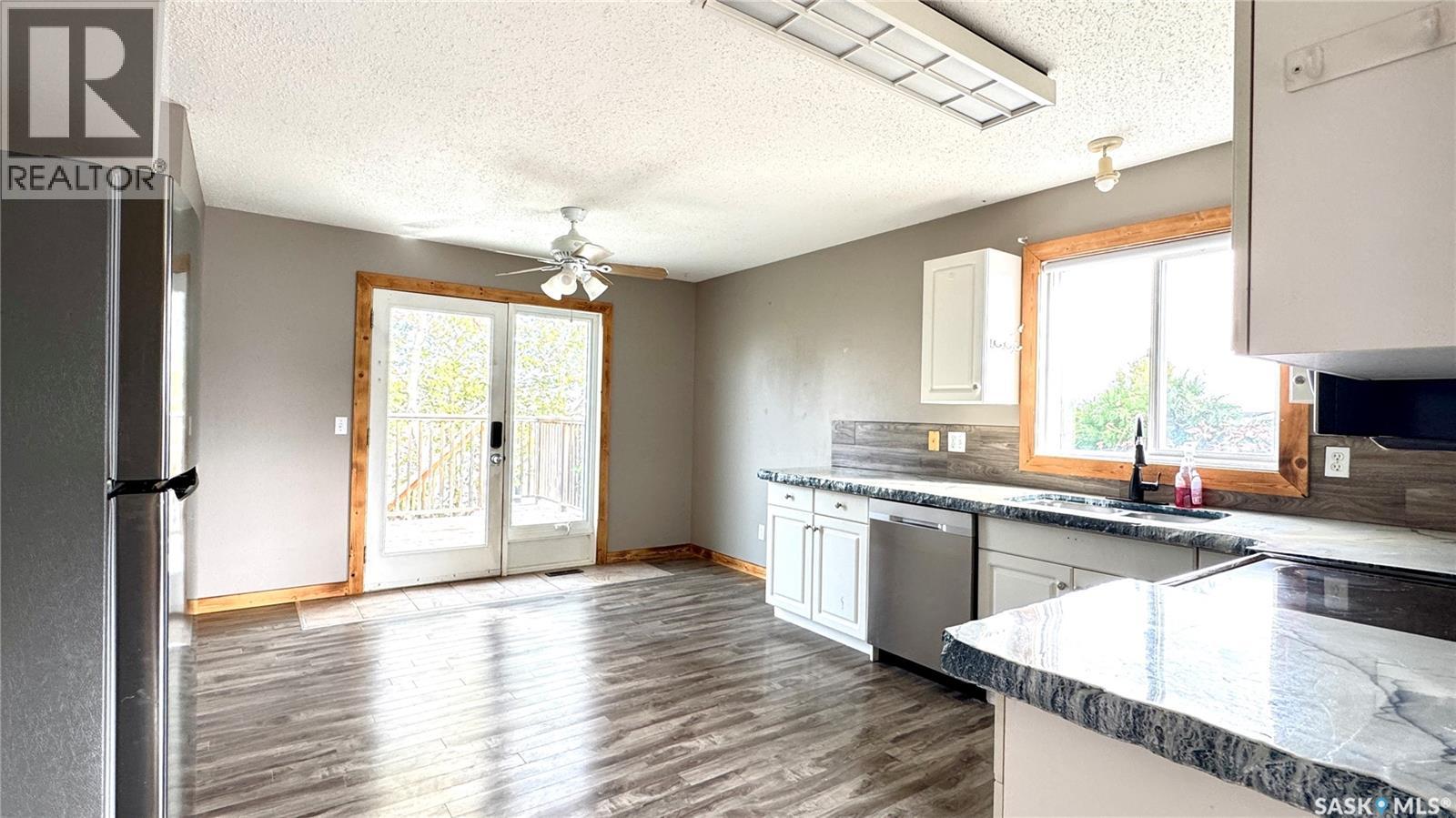 303 4th Street, Dundurn, Saskatchewan  S0K 1K0 - Photo 34 - SK019443