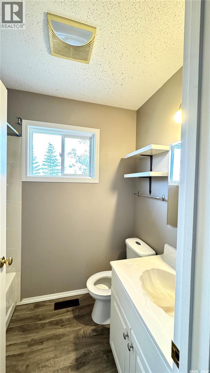 303 4th Street, Dundurn, Saskatchewan  S0K 1K0 - Photo 29 - SK019443