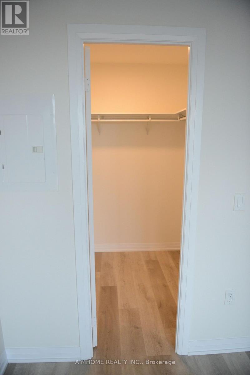 206 - 15 Watergarden Drive, Mississauga, Ontario  L5R 0H4 - Photo 13 - W12458729