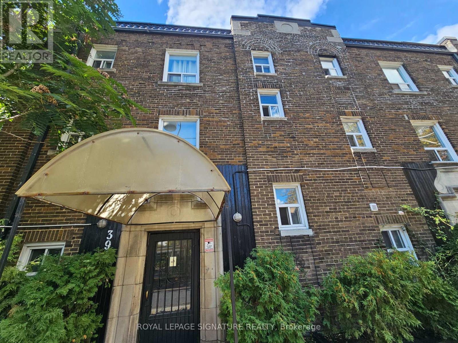 24 - 394 DOVERCOURT ROAD, Toronto, Ontario