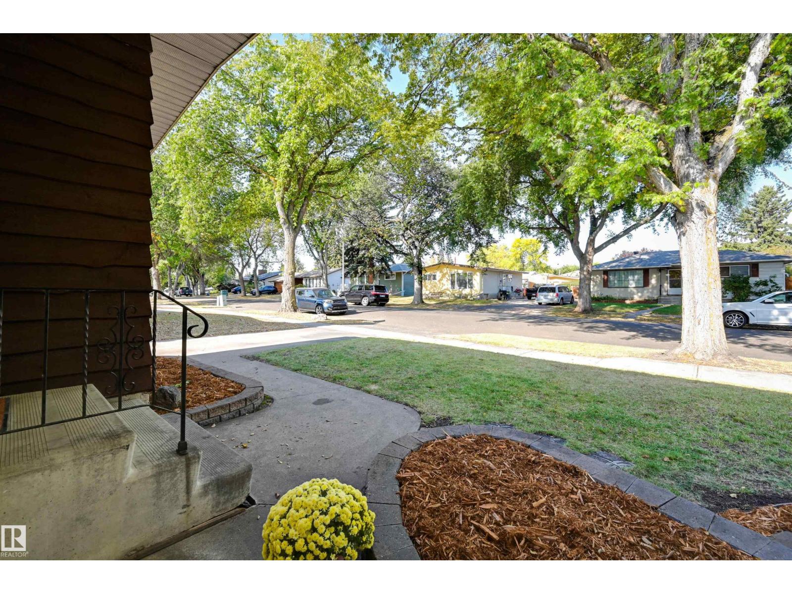 6211 148 Av Nw Nw, Edmonton, Alberta  T5A 1V2 - Photo 5 - E4461865