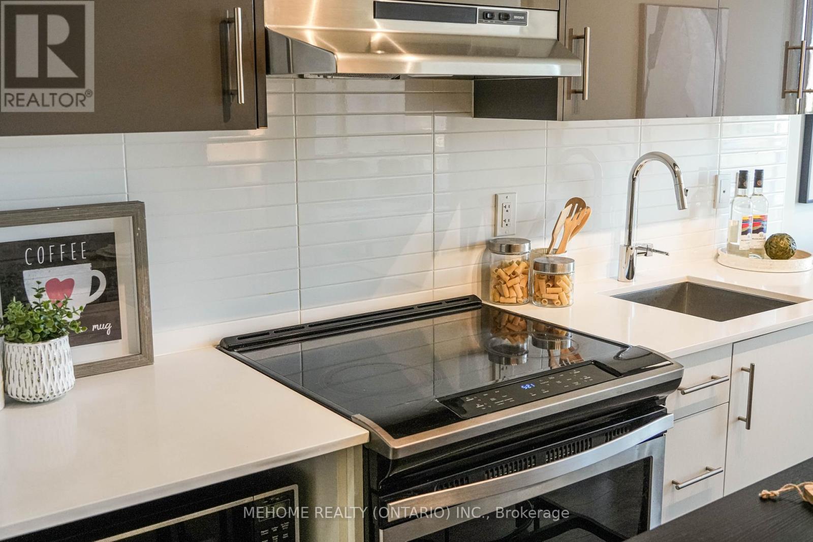 905 - 180 Fairview Mall Drive, Toronto (Don Valley Village), Ontario  M2J 4T1 - Photo 10 - C12458736