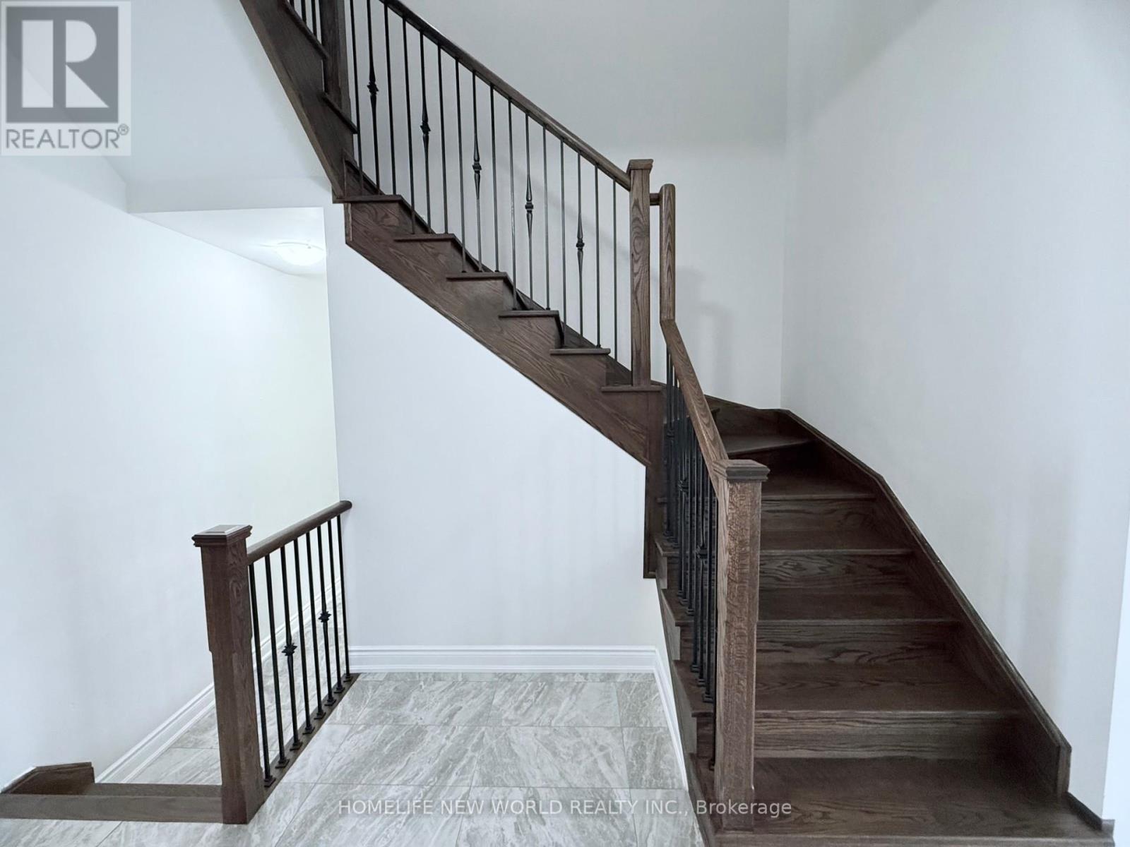 538 Baker Hill Boulevard, Whitchurch-Stouffville, Ontario  L4A 5G3 - Photo 13 - N12458735