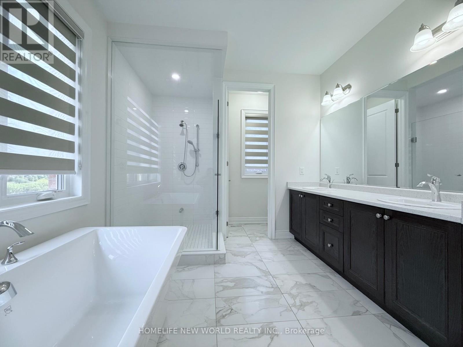 538 Baker Hill Boulevard, Whitchurch-Stouffville, Ontario  L4A 5G3 - Photo 17 - N12458735