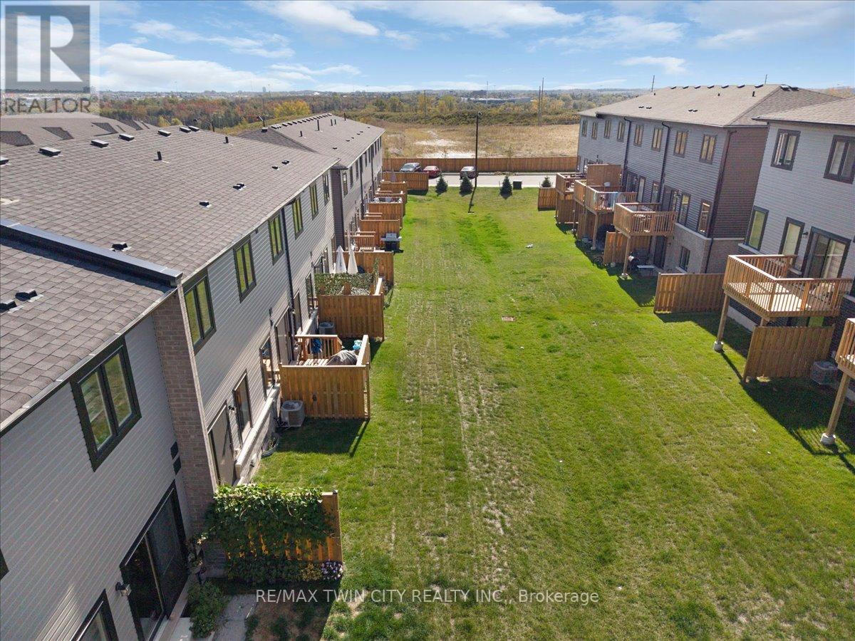 62 - 155 Equestrian Way, Cambridge, Ontario  N3E 0E8 - Photo 36 - X12458737