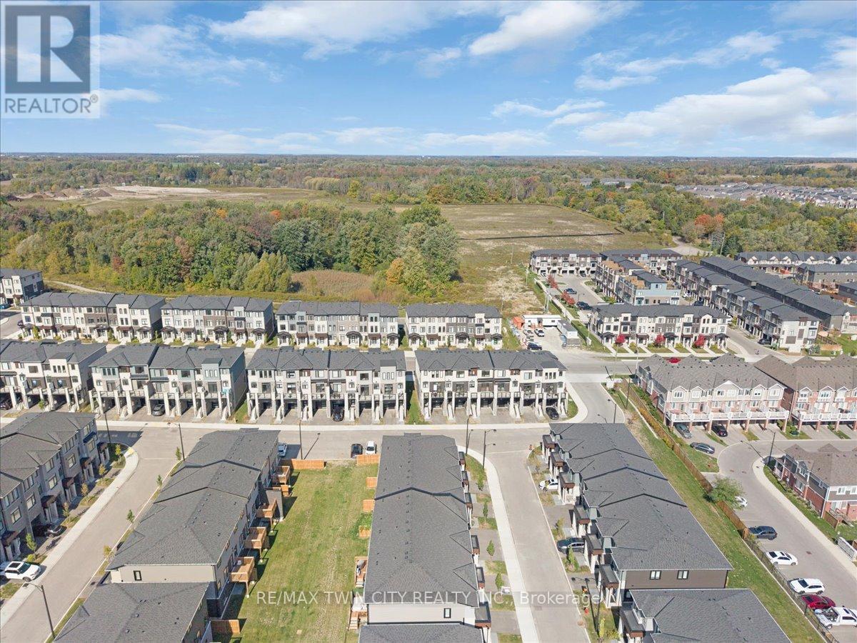 62 - 155 Equestrian Way, Cambridge, Ontario  N3E 0E8 - Photo 41 - X12458737