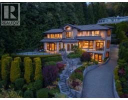 2673 FINCH HILL, West Vancouver, British Columbia