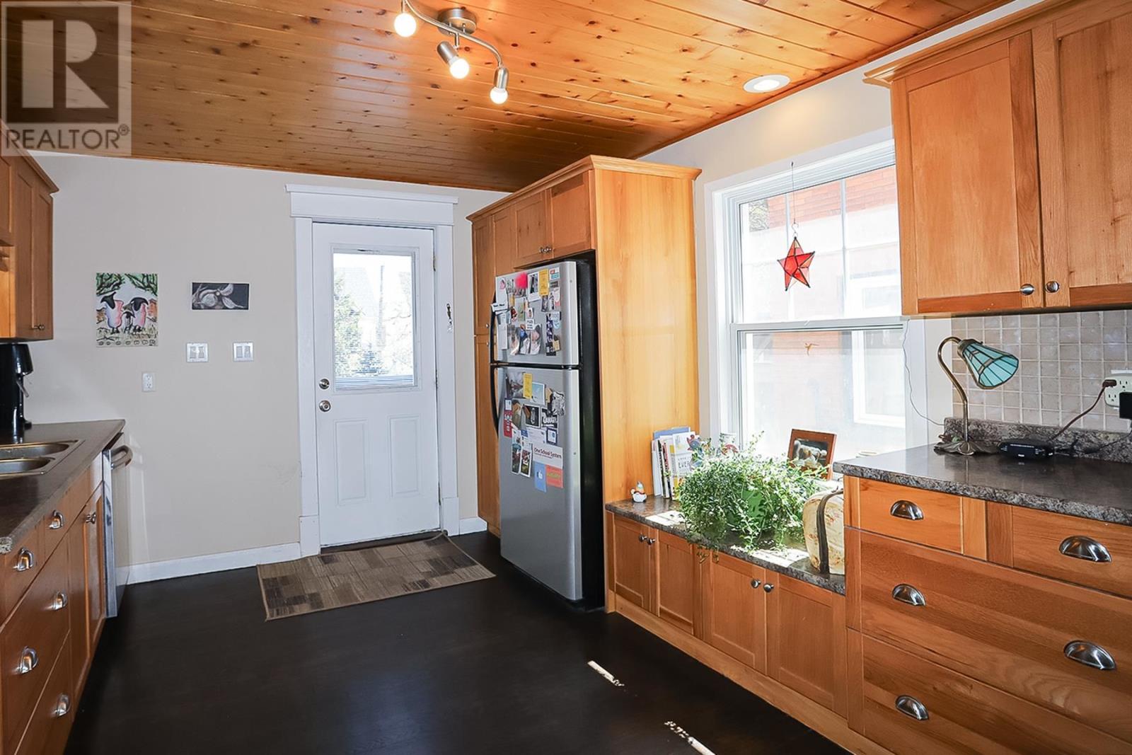 142 Woodward Ave, Sault Ste. Marie, Ontario  P6A 3T7 - Photo 19 - SM251039