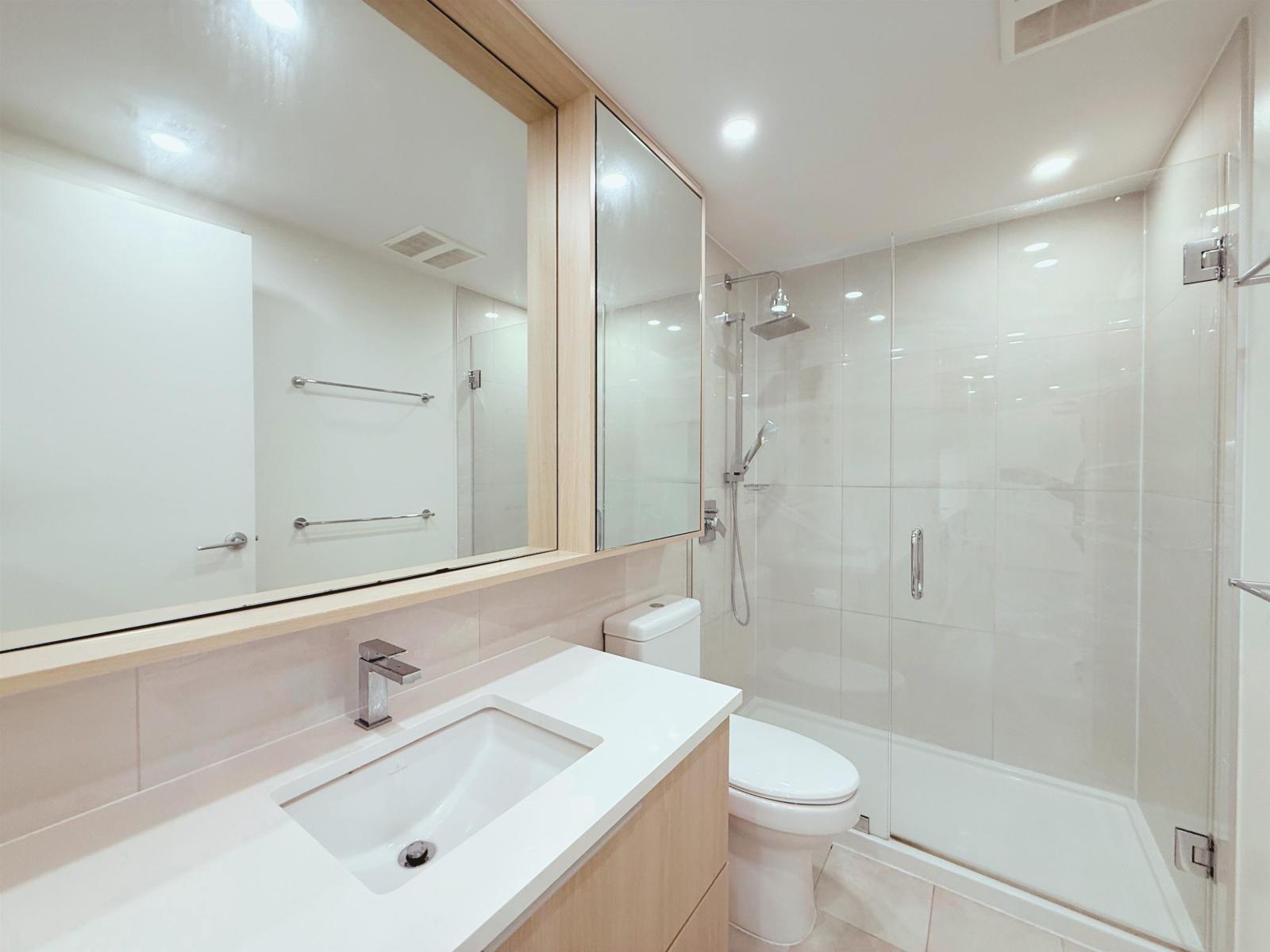 1304 13318 104 Avenue, Surrey, British Columbia  V3T 0R2 - Photo 5 - R3057727