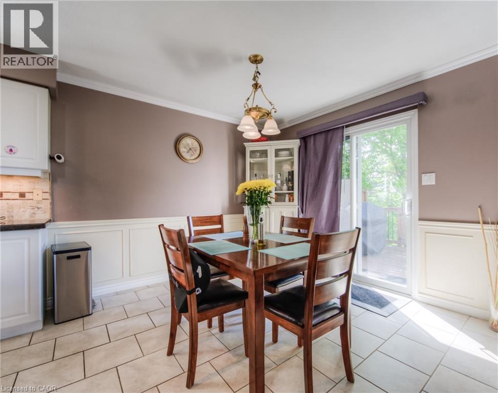 664 Brandenburg Boulevard, Waterloo, Ontario  N2T 2V4 - Photo 10 - 40778473